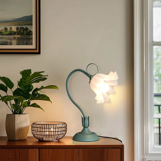 Vintage flower lamp, adjustable direction